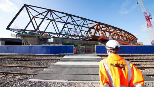 Londres : le Crossrail compte un nouveau pont