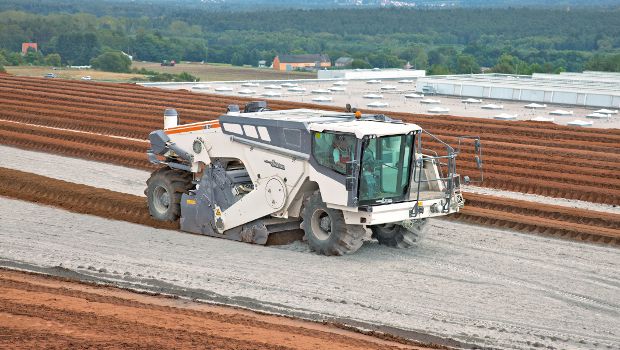 Italie : un Wirtgen WR 250 sur l’A4