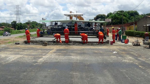 Wirtgen lifte une autoroute au Brésil