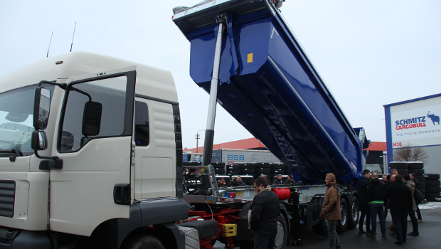 Allemagne : Schmitz Cargobull prend la route de la productivité