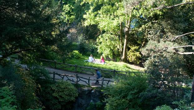 Paris poursuit la rénovation du parc des Buttes-Chaumont