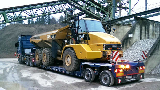 Le suisse de Meuron transporte du lourd avec Faymonville