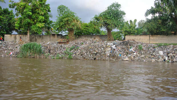 Kinshasa : vers de meilleurs services d’eau potable et d’assainissement