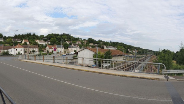 Un Auchan émerge à Souppes-sur-Loing