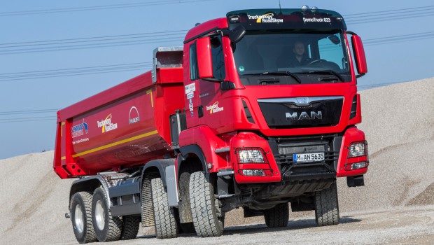 Bauma : Man expose le TGX D38