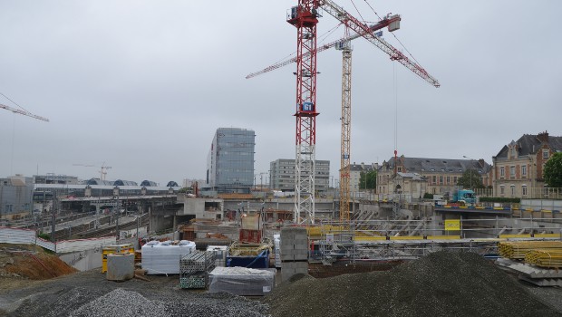 Rennes : du terrassement dans un parking