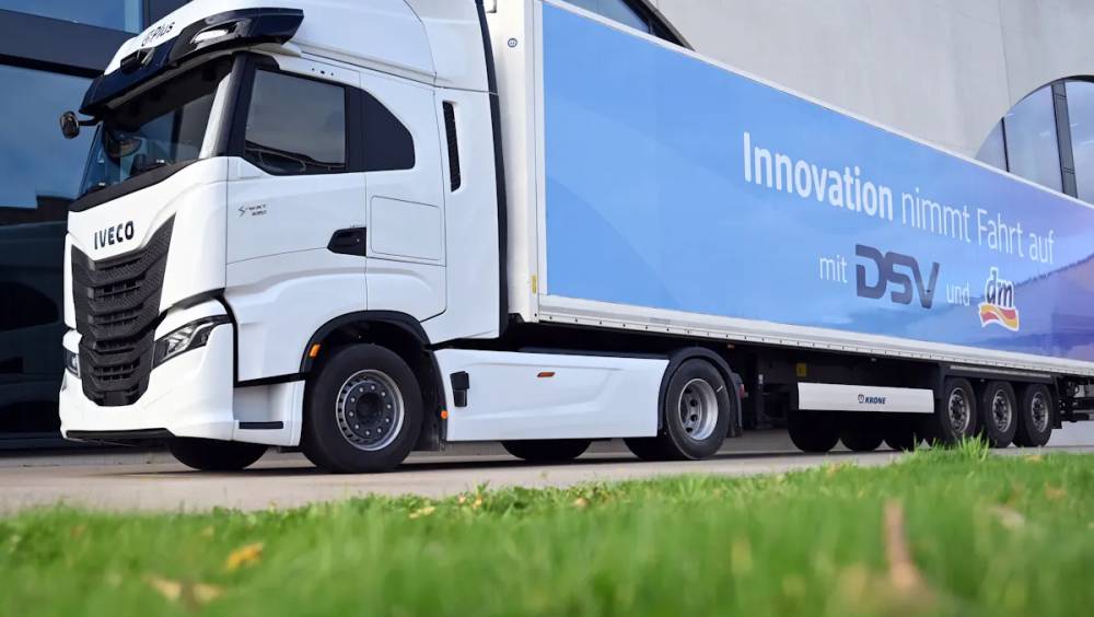 Iveco, dm et DSV lancent la conduite autonome