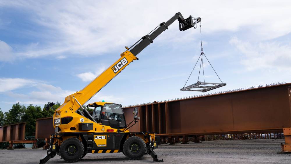 JCB équipe ses rotatifs d'un nouveau panier nacelle