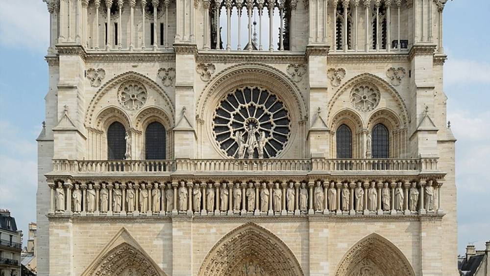 Loxam toujours au chevet de Notre-Dame