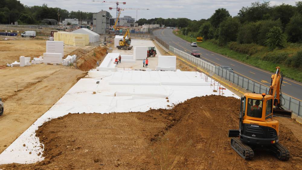 Du remblai allégé en polystyrène expansé sur la ligne 18